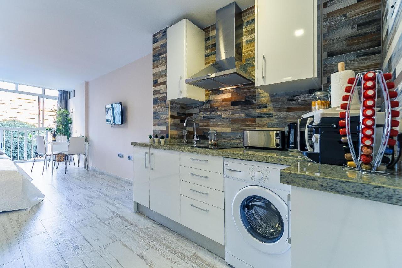 Sun Coast Benalmadena -- Superb Studio With 4 Pools, Gardens & Breakfast Εξωτερικό φωτογραφία