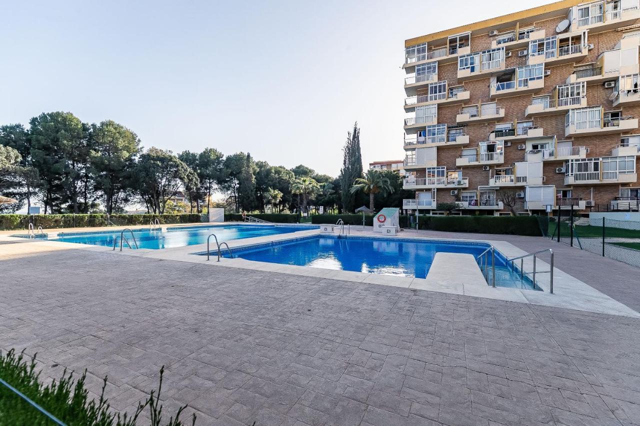 Sun Coast Benalmadena -- Superb Studio With 4 Pools, Gardens & Breakfast Εξωτερικό φωτογραφία