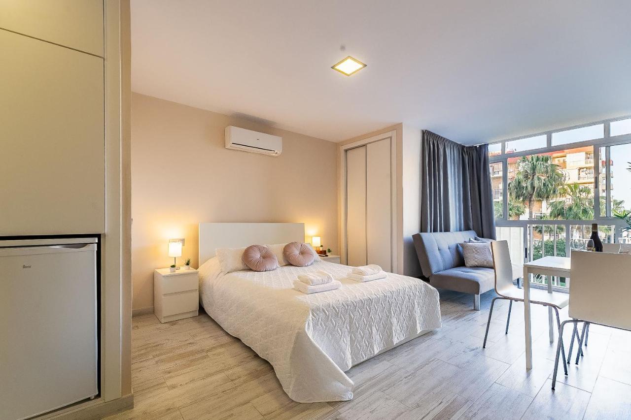 Sun Coast Benalmadena -- Superb Studio With 4 Pools, Gardens & Breakfast Εξωτερικό φωτογραφία