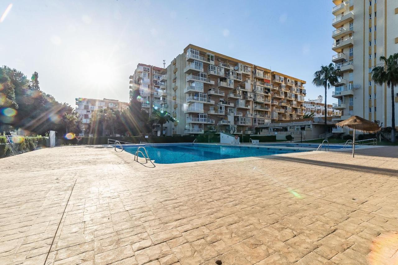 Sun Coast Benalmadena -- Superb Studio With 4 Pools, Gardens & Breakfast Εξωτερικό φωτογραφία
